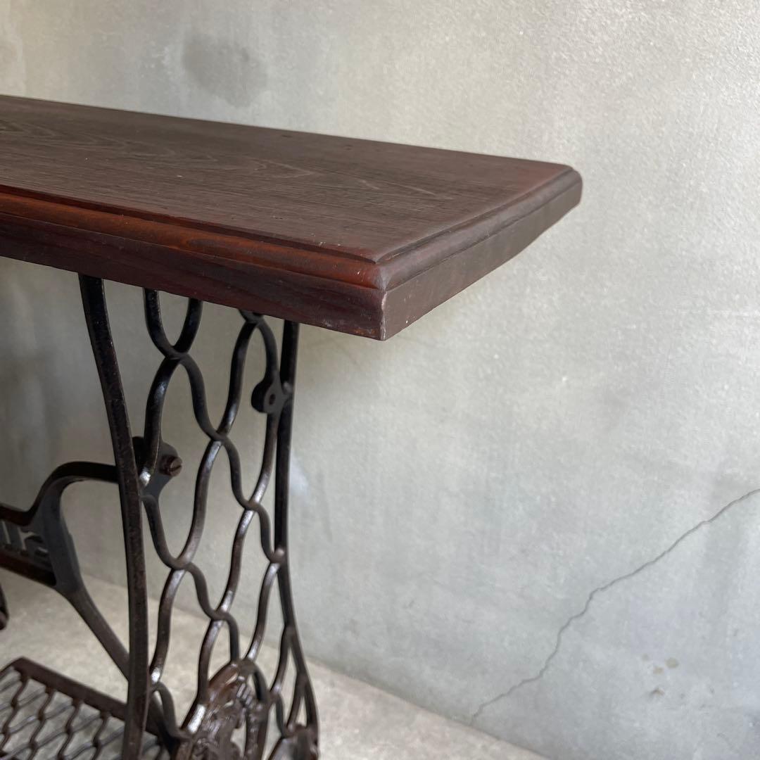 アンティーク　SINGER シンガー網目鉄脚　テーブル 机　鬼目ナット