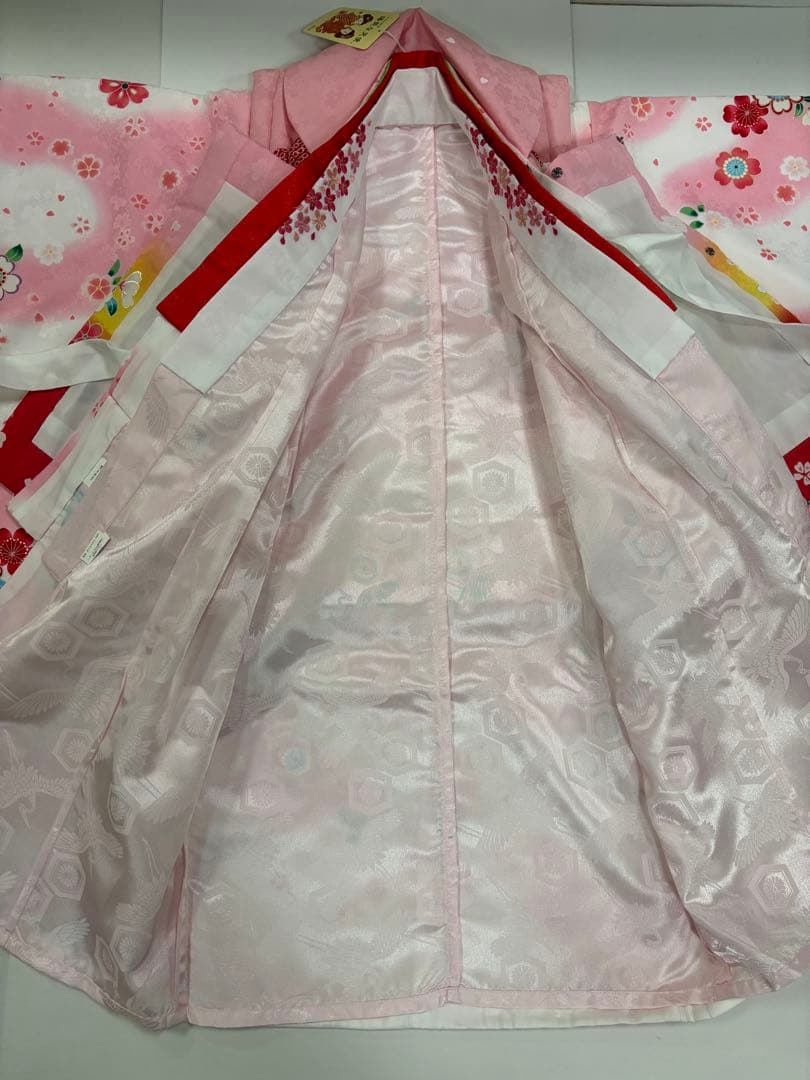 七五三　3歳女の子　着物・被布セット　白とピンク　うさぎ飾り　カラフル被布　新品