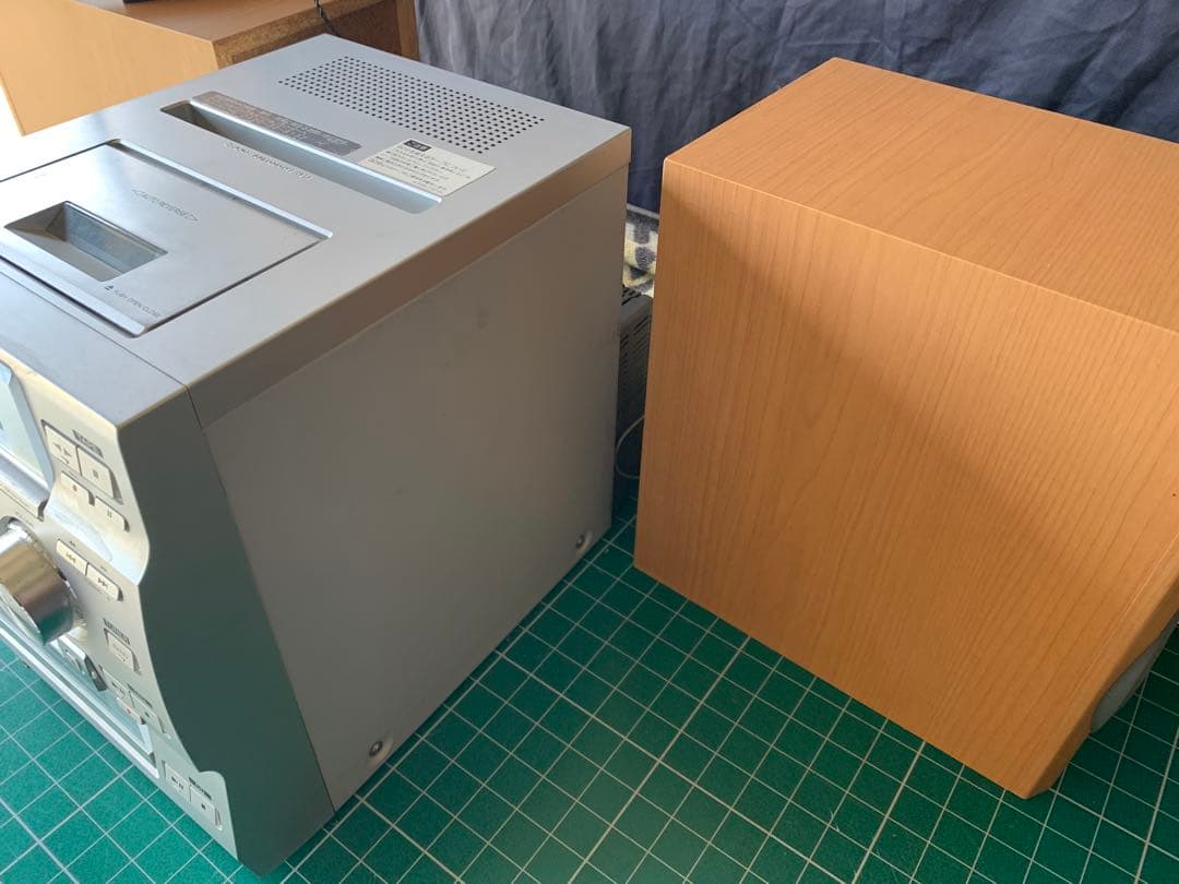 SONY CMT-J100 FM/AM・CD・MD・カセットデッキ