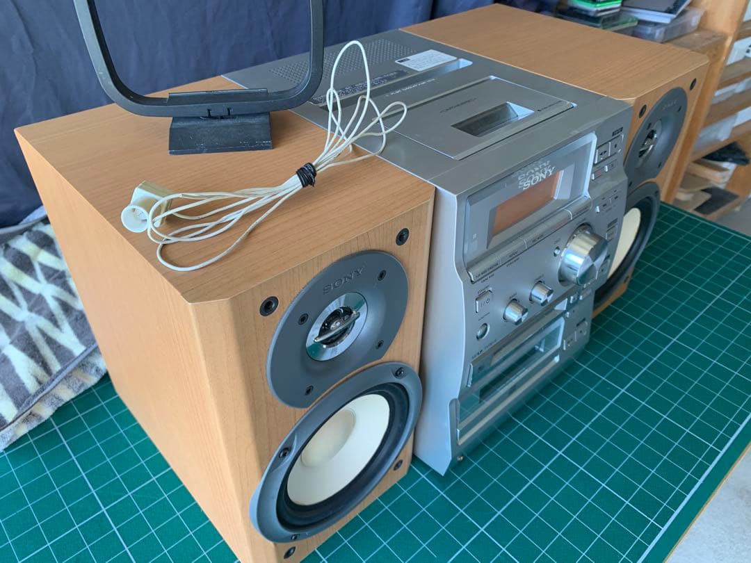 SONY CMT-J100 FM/AM・CD・MD・カセットデッキ