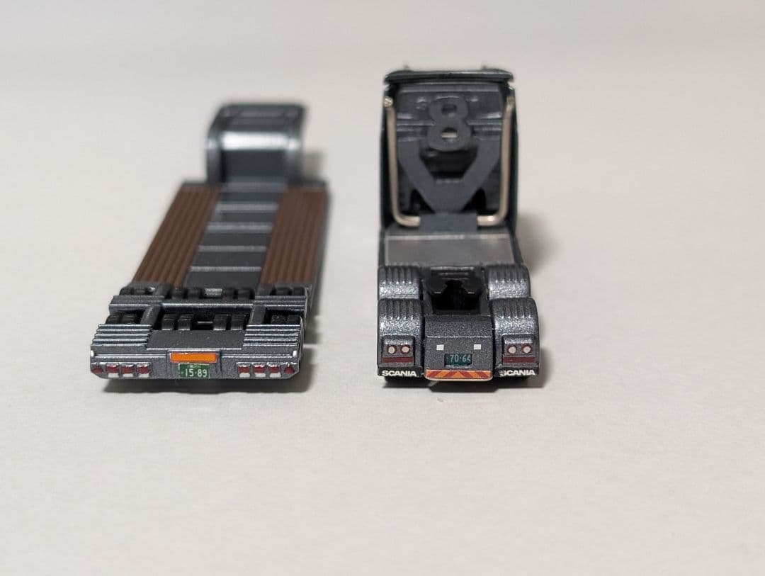 トミーテック　トレーラーコレクション　改造　スカニア　重機回送車