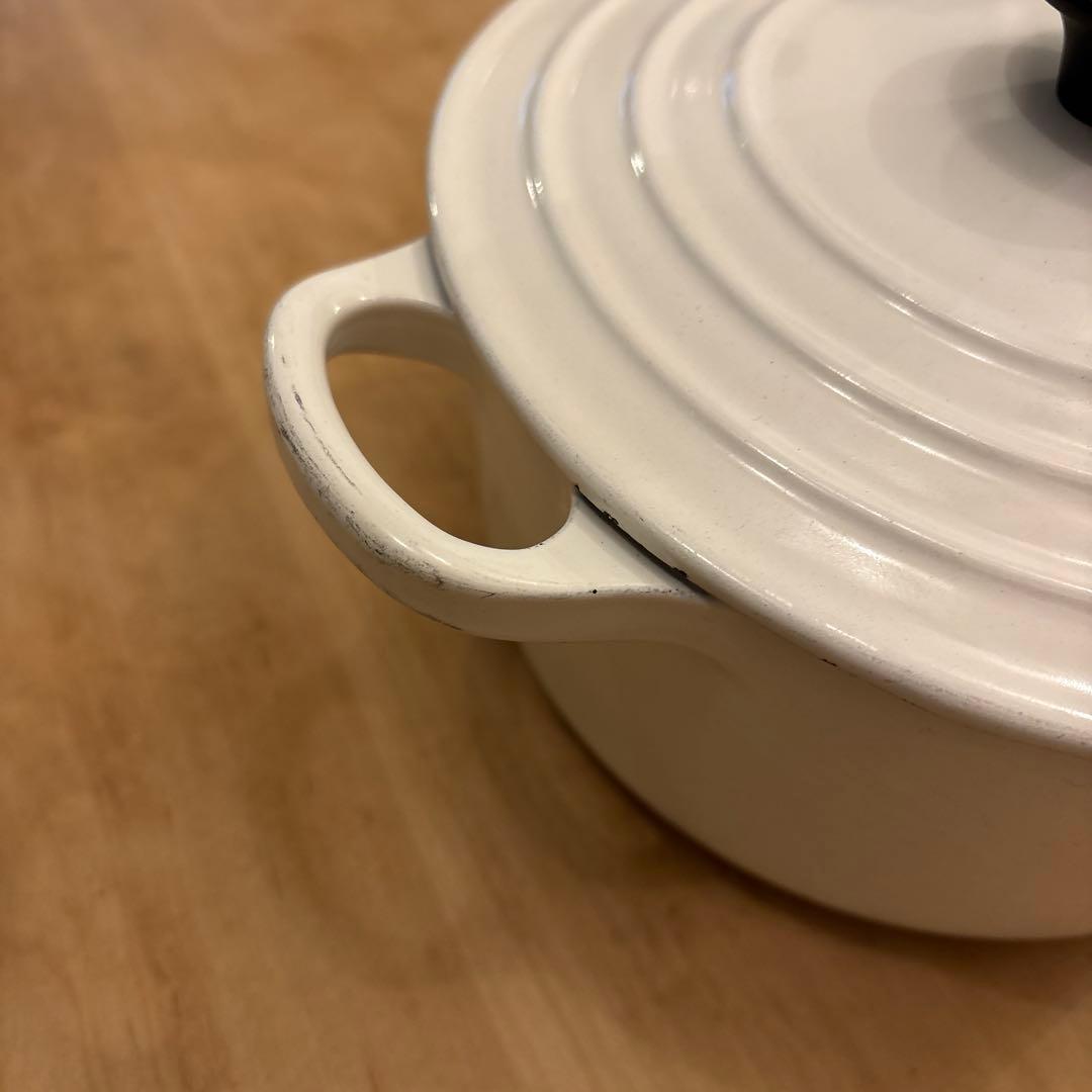 ルクルーゼ ココットロンド 両手鍋　ホワイト　18cm