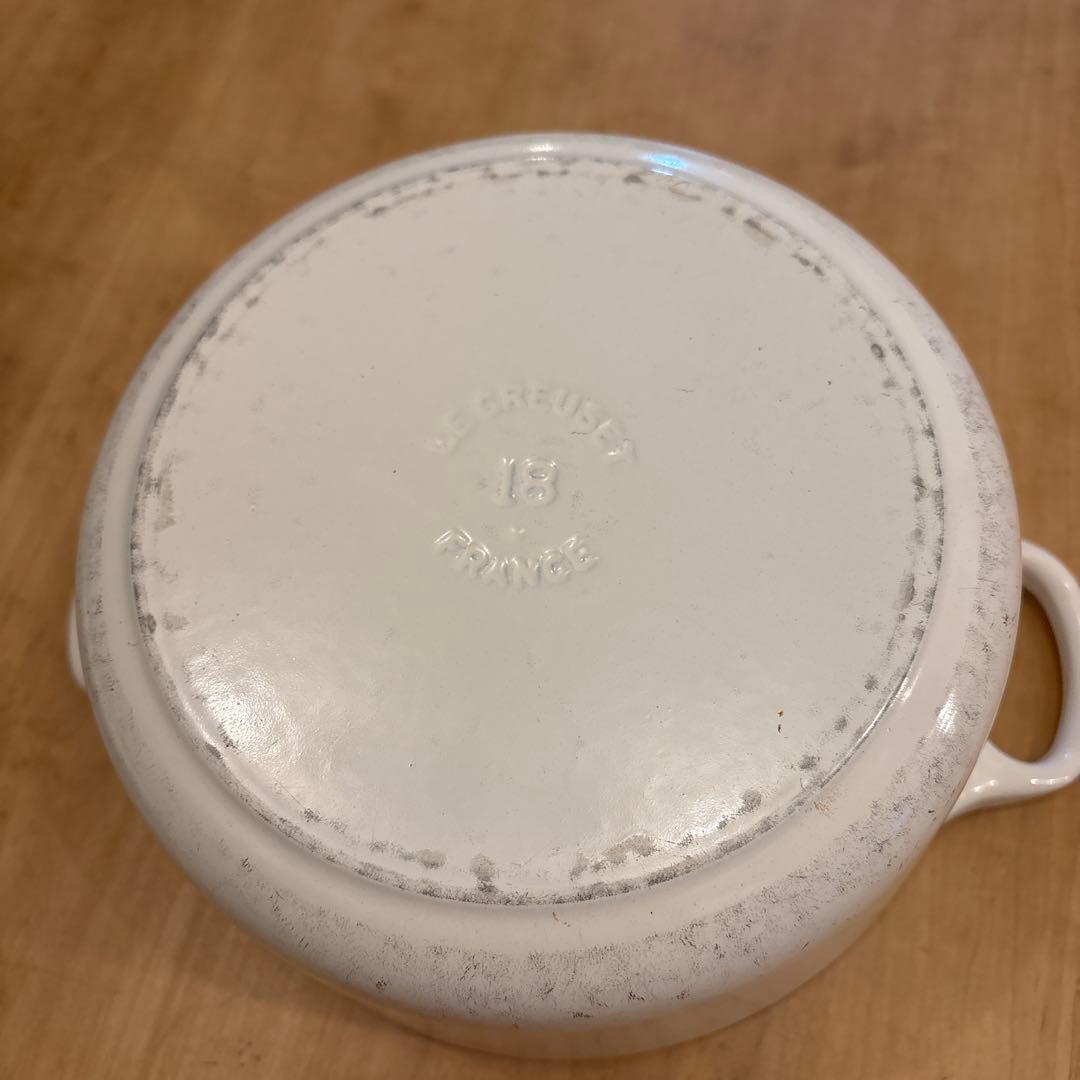 ルクルーゼ ココットロンド 両手鍋　ホワイト　18cm