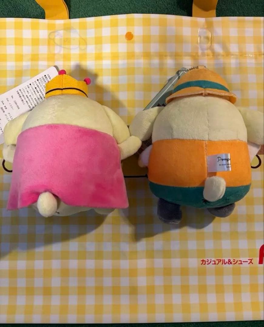 ポムポムプリン 30周年 限定　マスコットチャーム 王冠　工事現場風　2点セット