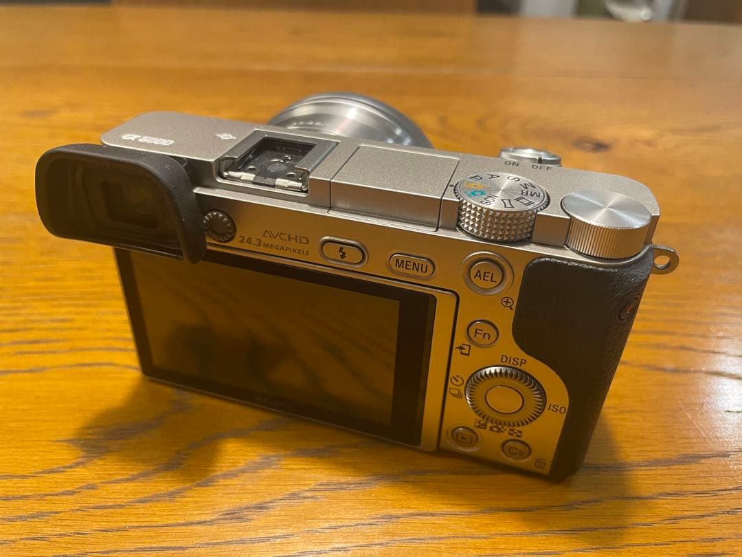 SONY a6000 ダブルズームレンズキット ILCE-6000Y 付属品付き