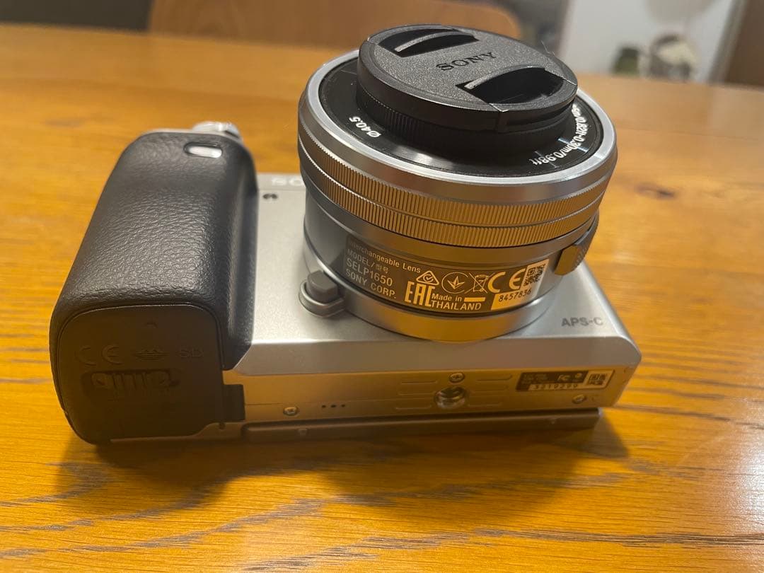 SONY a6000 ダブルズームレンズキット ILCE-6000Y 付属品付き