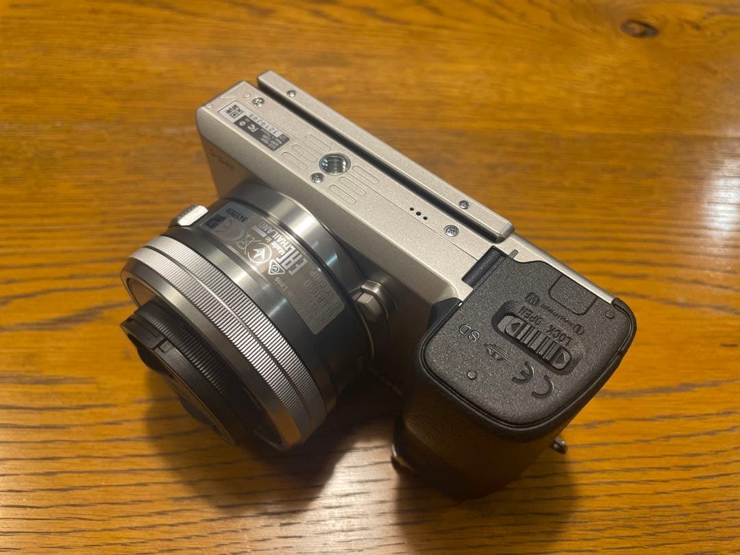 SONY a6000 ダブルズームレンズキット ILCE-6000Y 付属品付き