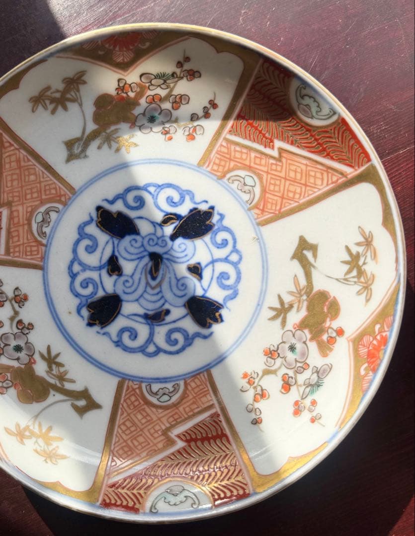 骨董皿　伊万里　唐草花鳥文　金彩色絵皿 色絵皿 2枚