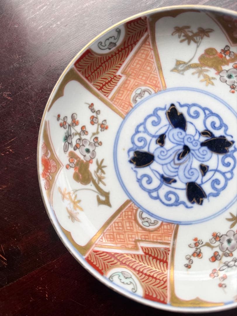 骨董皿　伊万里　唐草花鳥文　金彩色絵皿 色絵皿 2枚