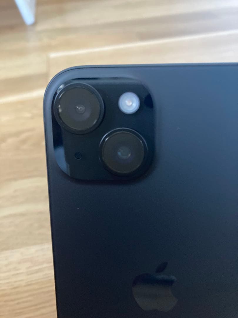 iPhone15本体　128GB