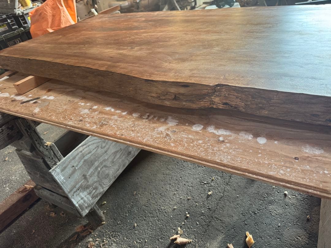 ボセ一枚板ダイニング 1800mm｜深みある赤褐色と温もりの無垢天板