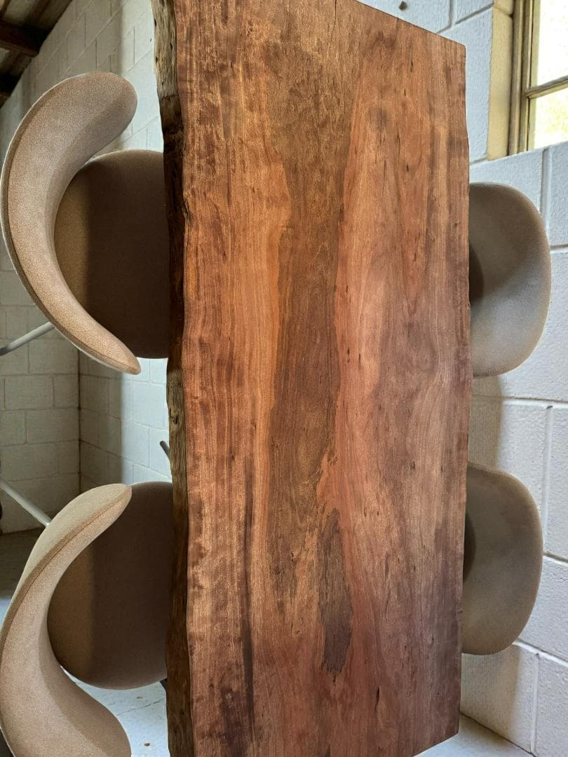 ボセ一枚板ダイニング 1800mm｜深みある赤褐色と温もりの無垢天板