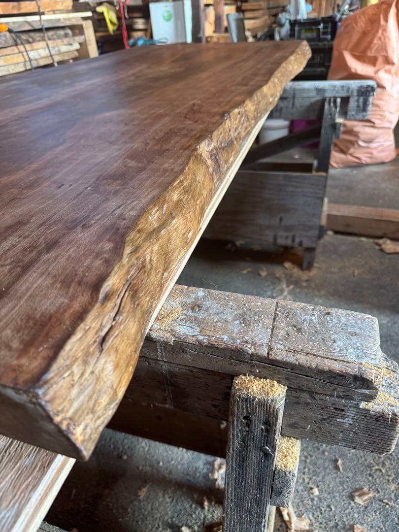 ボセ一枚板ダイニング 1800mm｜深みある赤褐色と温もりの無垢天板