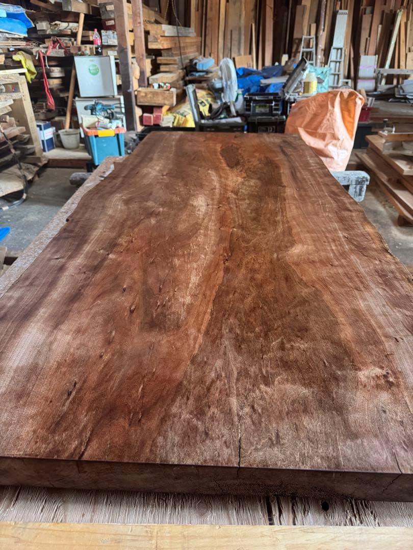 ボセ一枚板ダイニング 1800mm｜深みある赤褐色と温もりの無垢天板