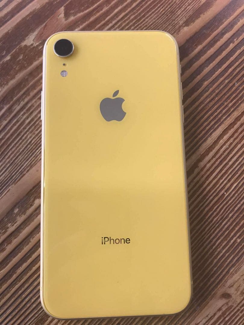Apple iPhone XR 本体　　イエロー
