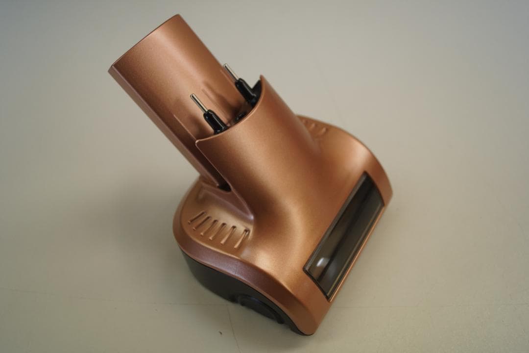 シャーク 充電式サイクロンスティッククリーナー CH966J ライトコーラル