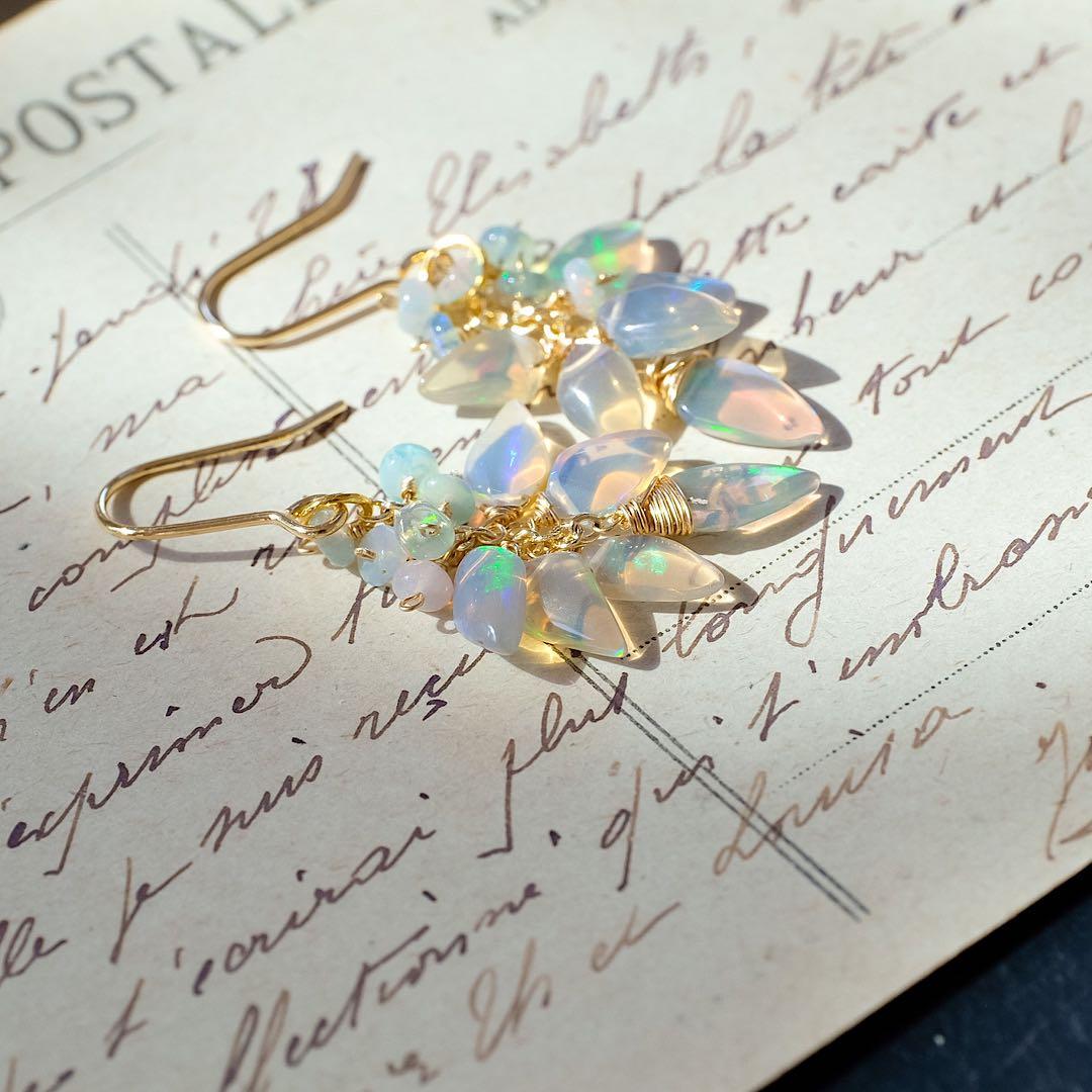 14kgfピジョットカラーオパールピアス/イヤリング