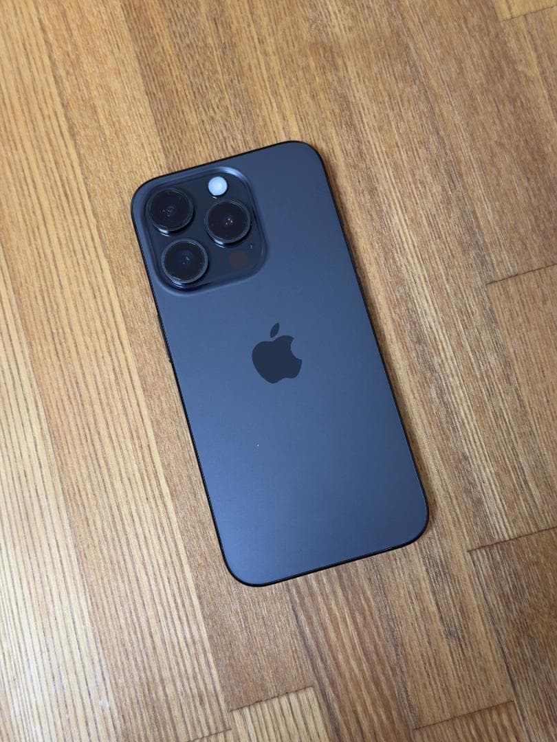 iPhone 15 Pro 128GB ブラック SIMフリー（おまけあり）