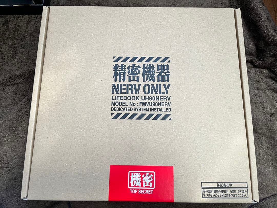 【希少】LIFEBOOK UH90/D2 NERVモデル エヴァ限定 箱付