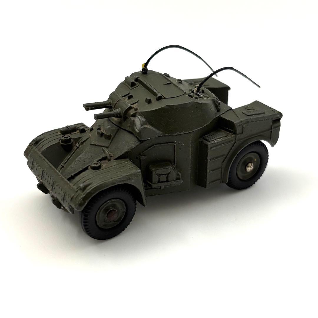 Dinky Toys No.814 AML Panhard 装甲車 仏製