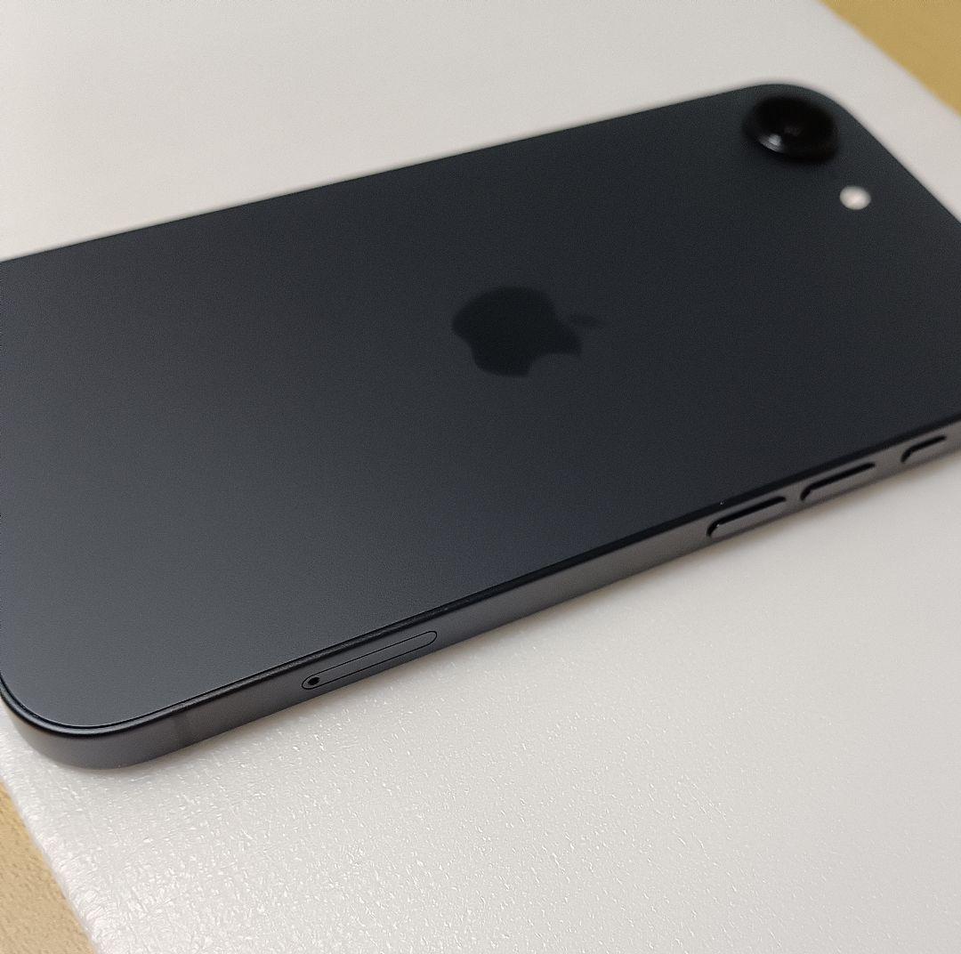 iPhone16e SIMフリー 128GB ブラック 美品