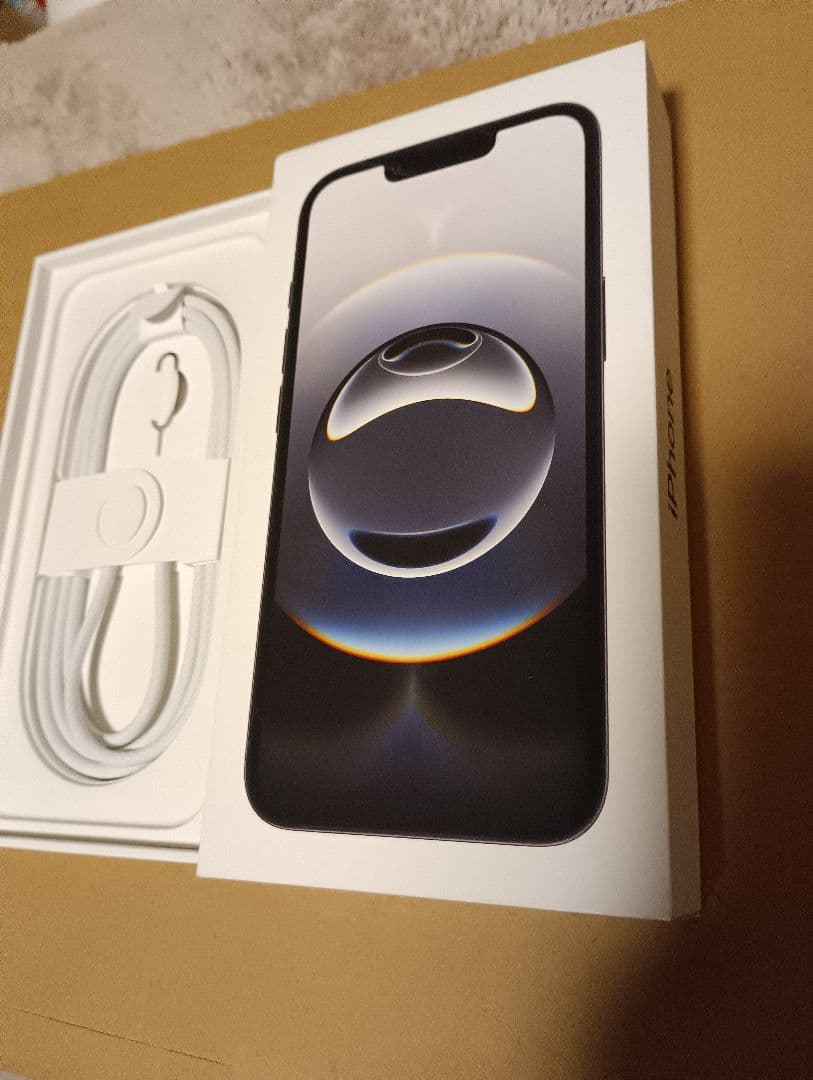 iPhone16e SIMフリー 128GB ブラック 美品