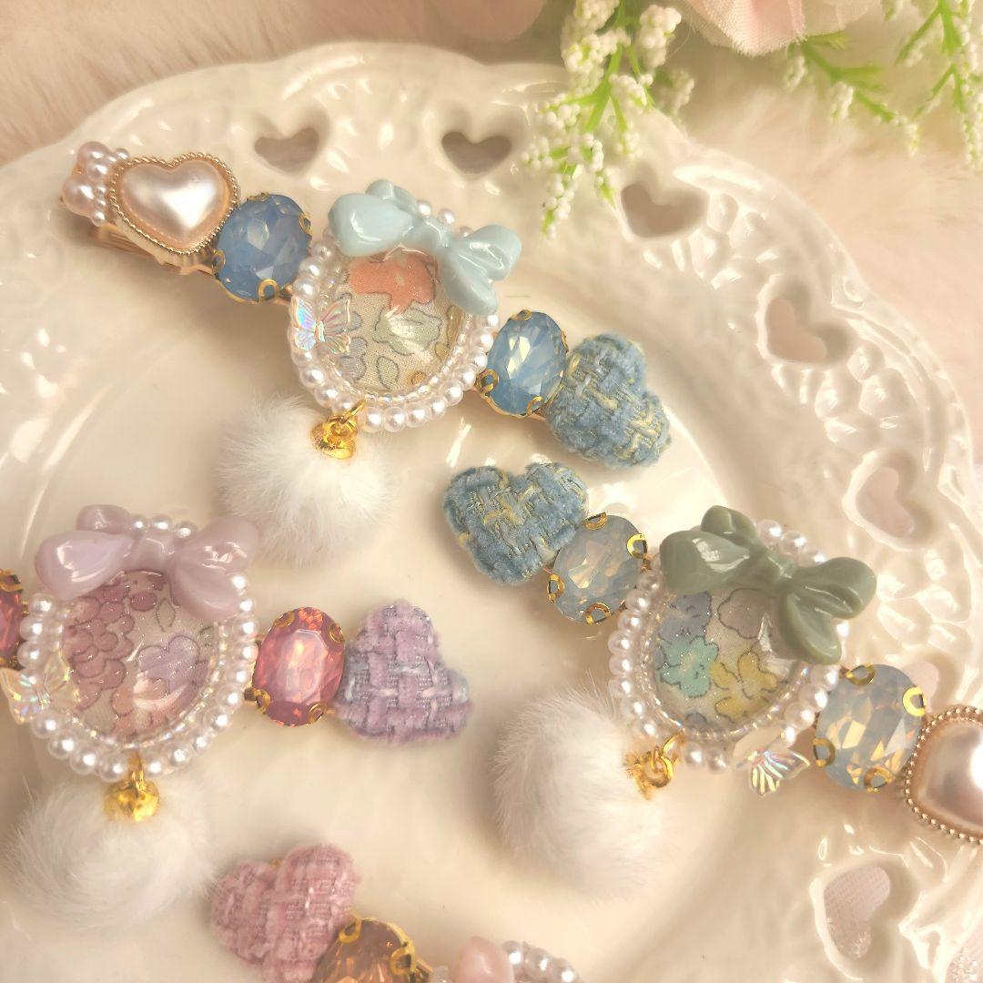 お色をコメントください♡リバティキラキラミシェル ぽんぽんチャーム付ヘアクリップ