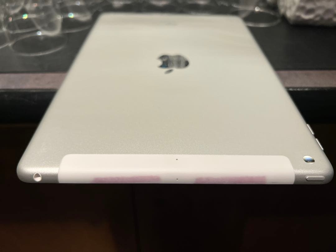 Apple iPad 第8世代 32GB セルラーモデル