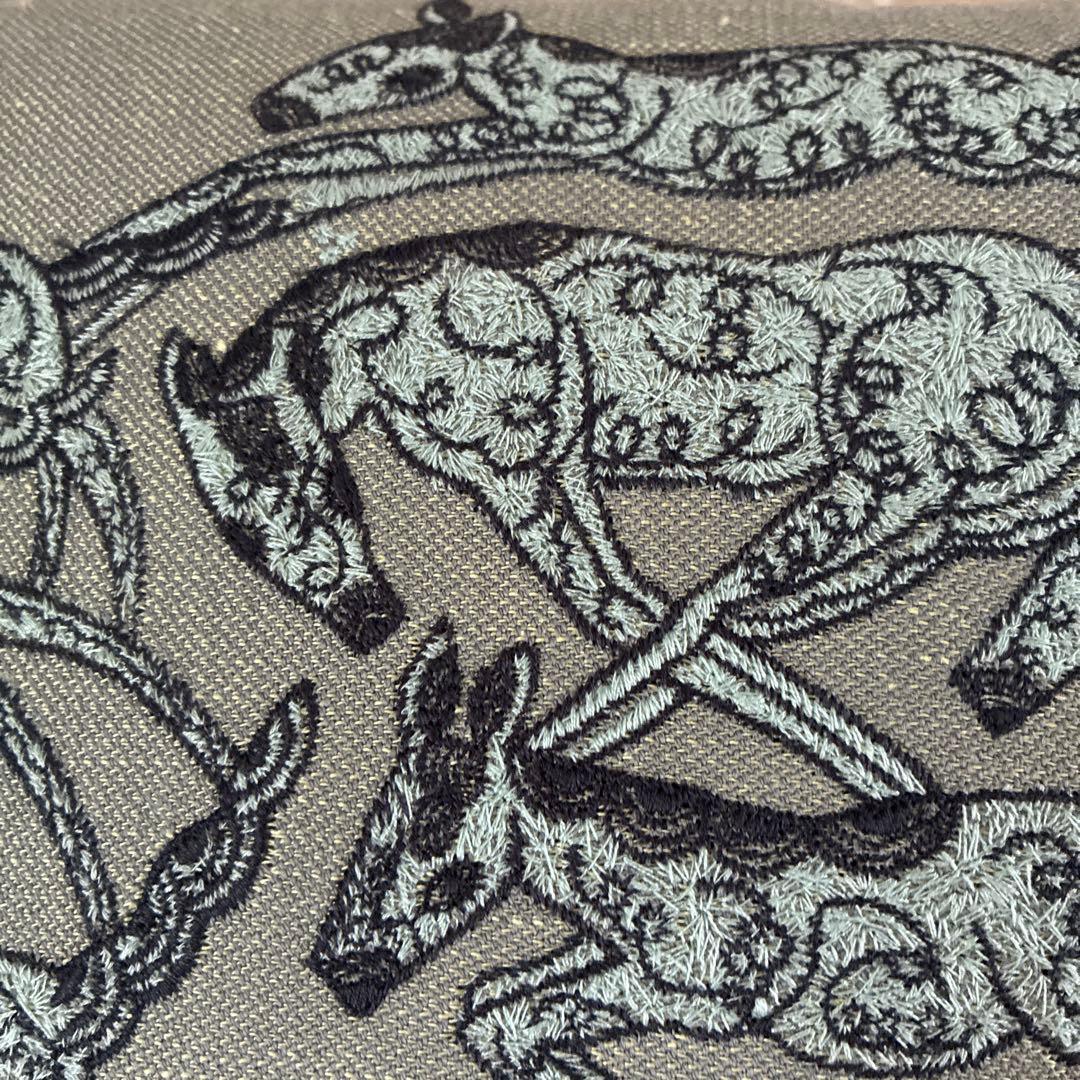 ミナペルホネン gnocchi クッション　papurikko グレー