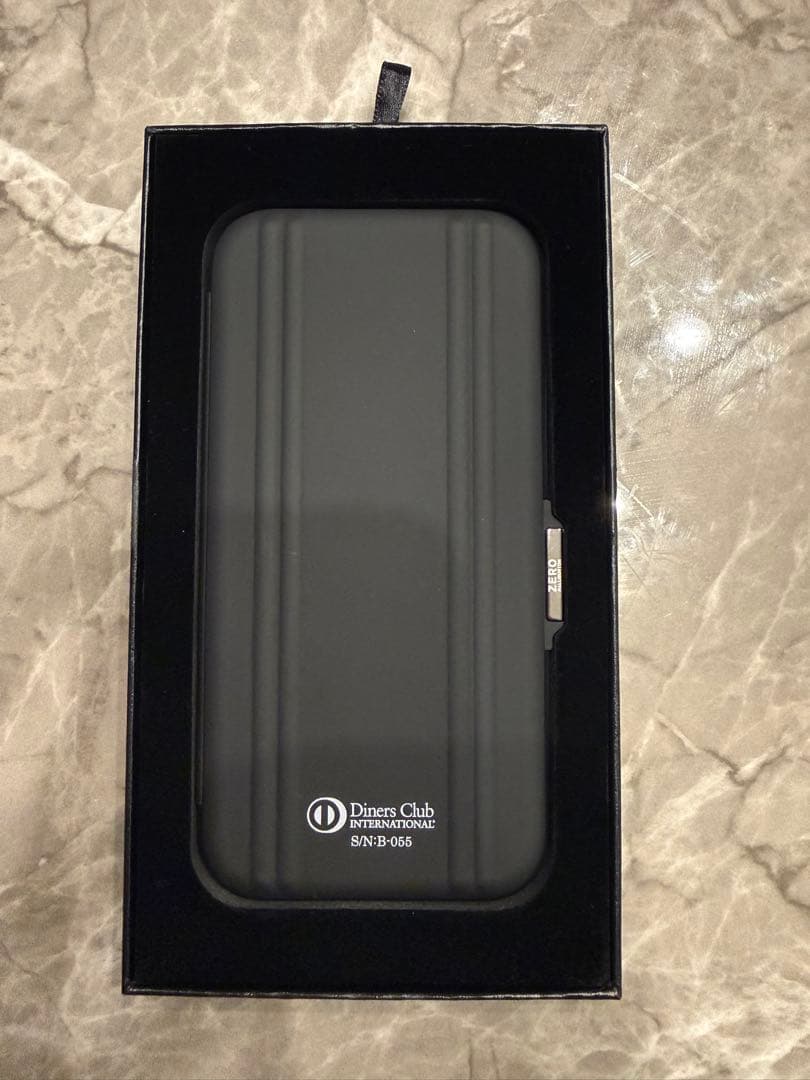 ダイナースクラブ × Zero Halliburton iPhone非売品