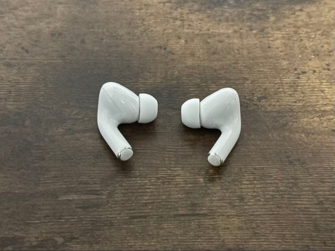 AirPods Pro2 充電口Lightning 箱付 ※破損品(動作確認)