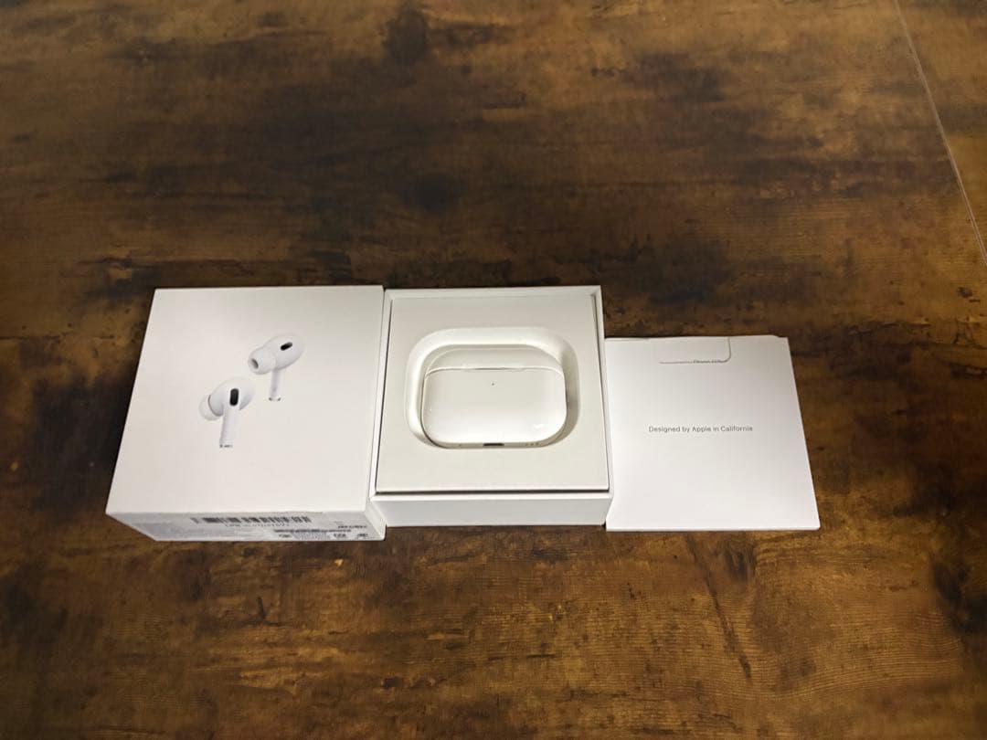 AirPods Pro2 充電口Lightning 箱付 ※破損品(動作確認)