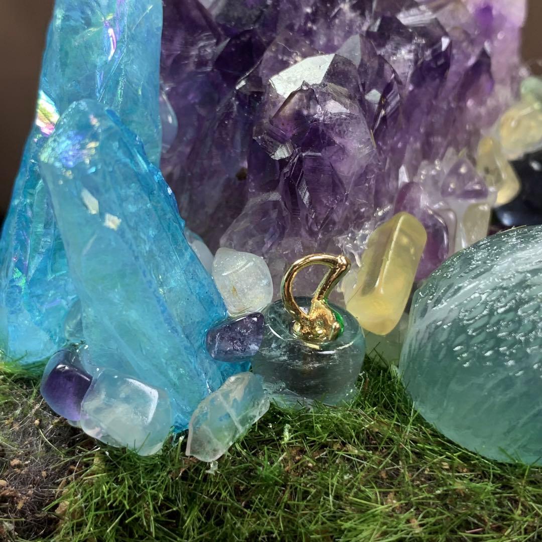 5.ファンタジーワールド☆天然石の世界☆ディスプレイケース付き