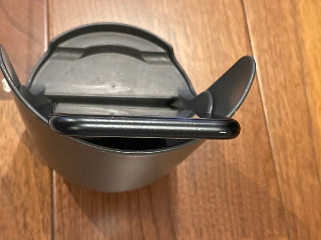 Apple iPhone SE (第2世代) ブラック SIMロックなし