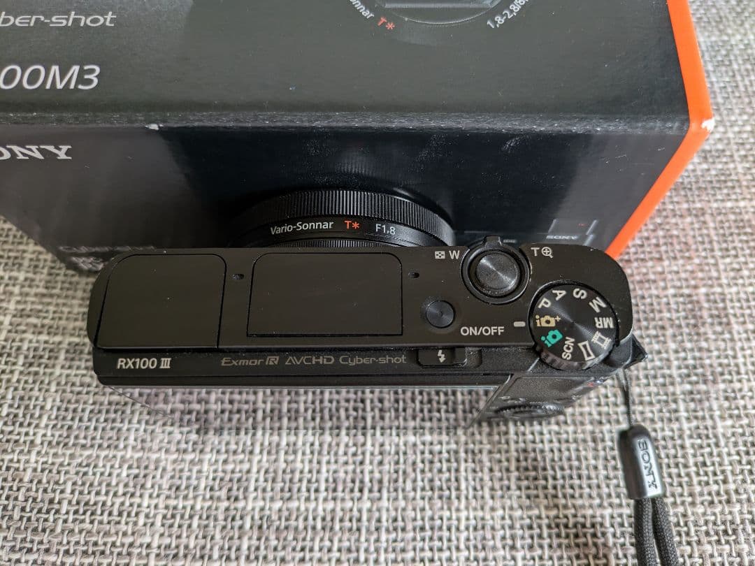 デジタルカメラ SONY Cyber-shot DSC-RX100 M3