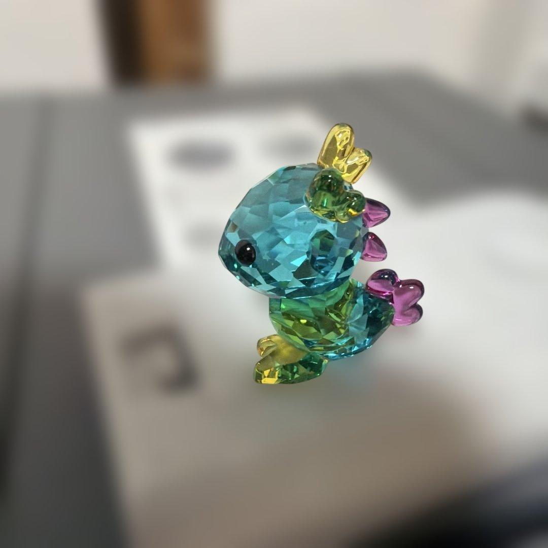 スワロフスキー　MAJESTIC DRAGON