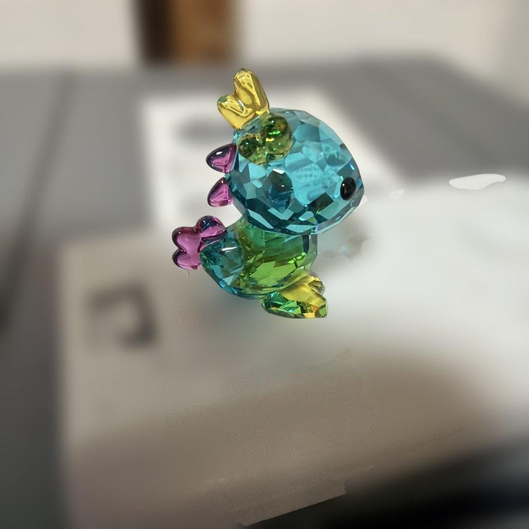 スワロフスキー　MAJESTIC DRAGON