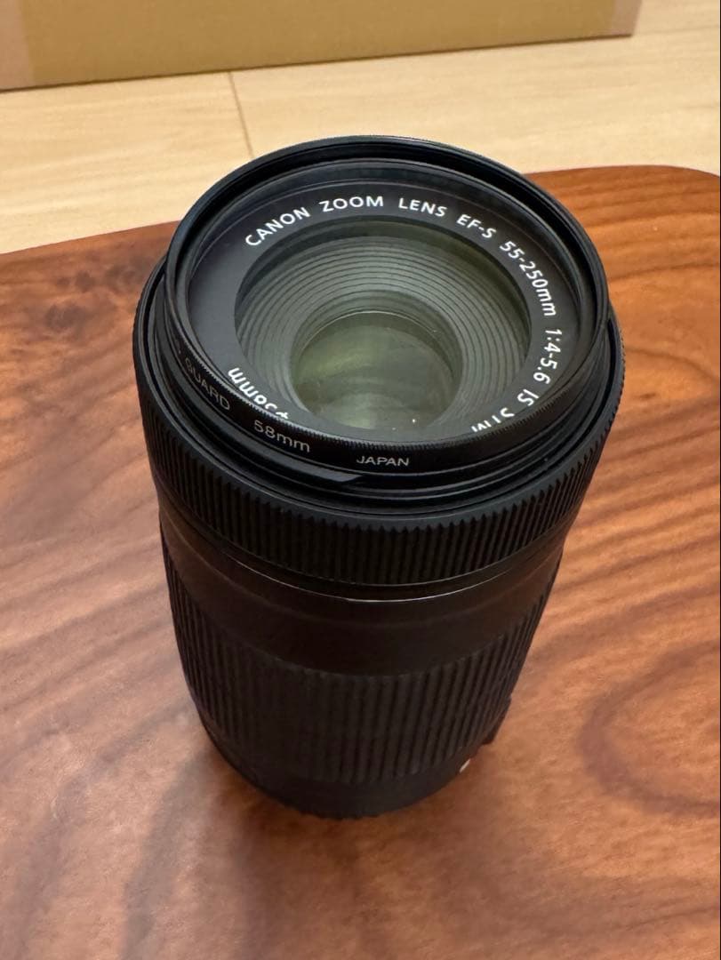 Canon EOS Kiss X9 ダブルズームキット（カメラバッグ付き）