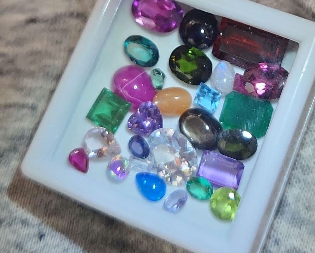天然ルース他色石まとめ2621 ケース付き