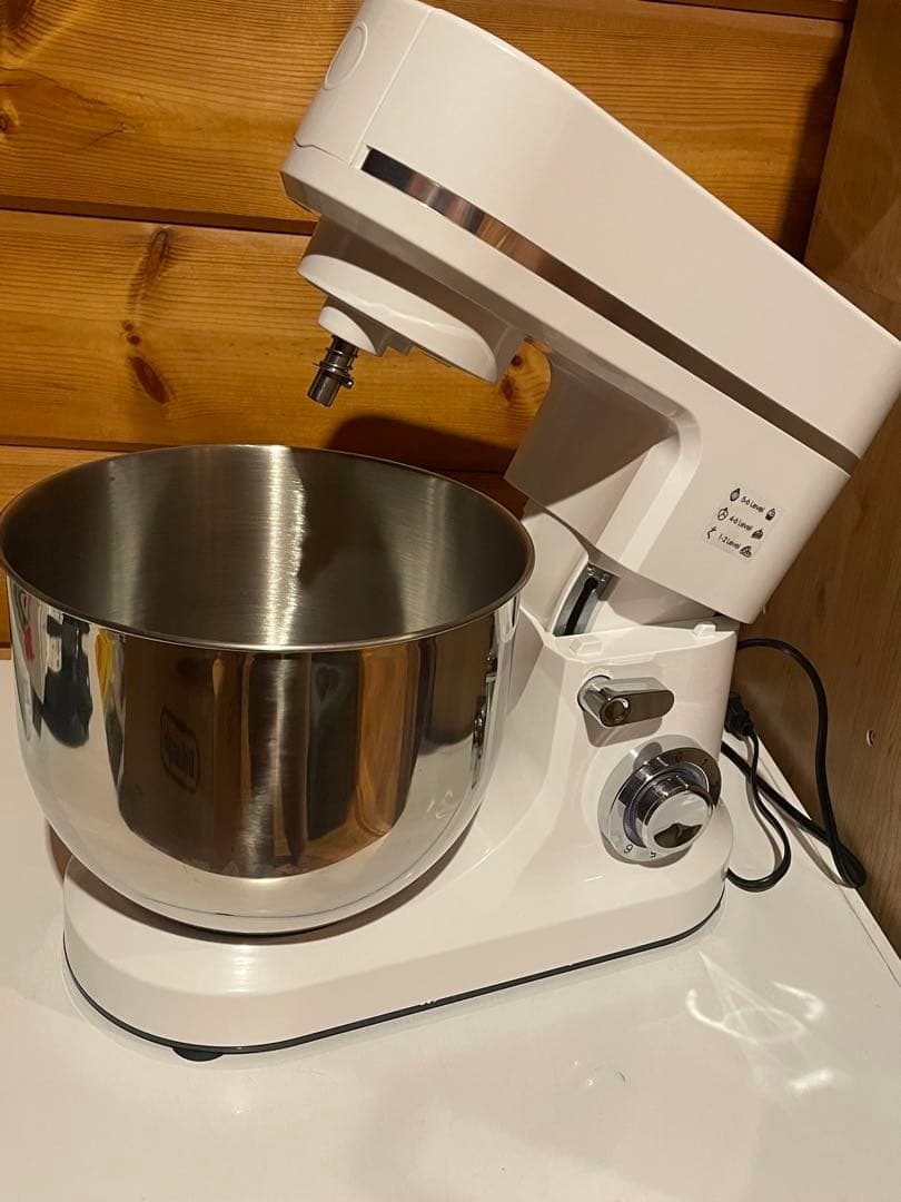ホワイトスタンドミキサー ステンレスボウル付き
