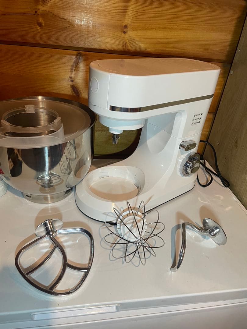 ホワイトスタンドミキサー ステンレスボウル付き