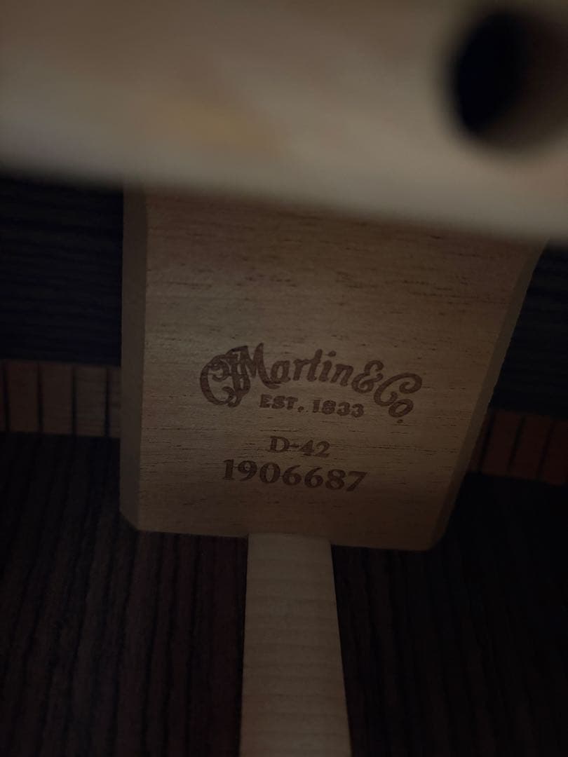 Martin D-42 アコースティックギター