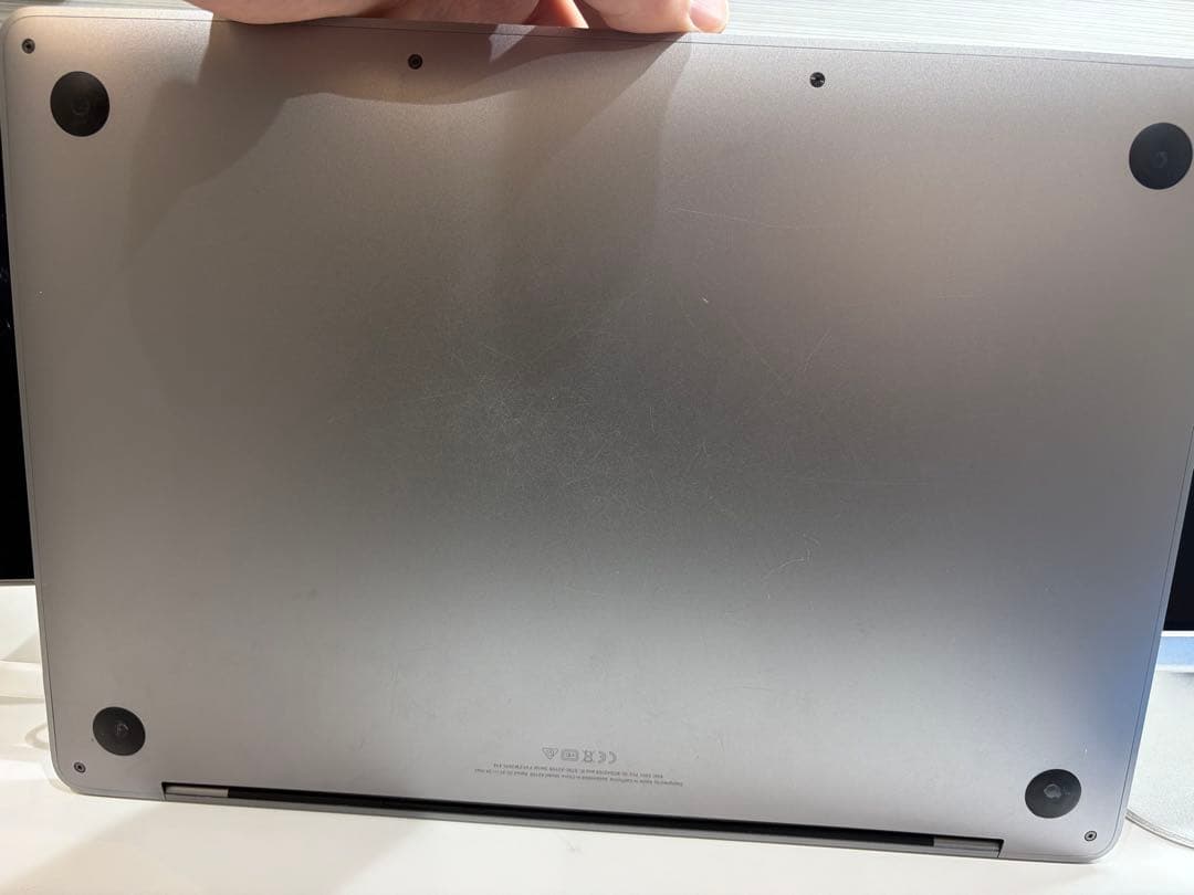 Apple MacBook本体 使用感あり　2019年　値段交渉あり