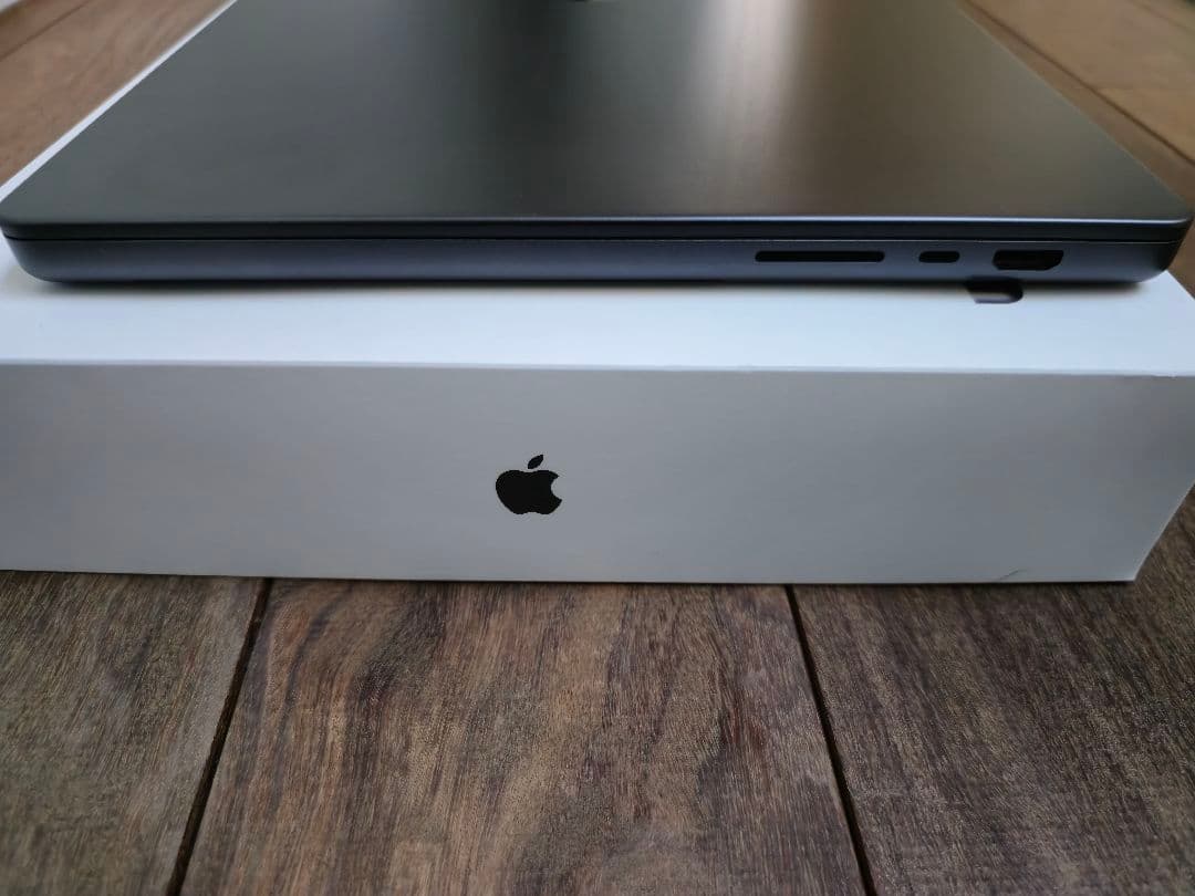 MacBook Pro M3Pro 16インチ スペースブラック