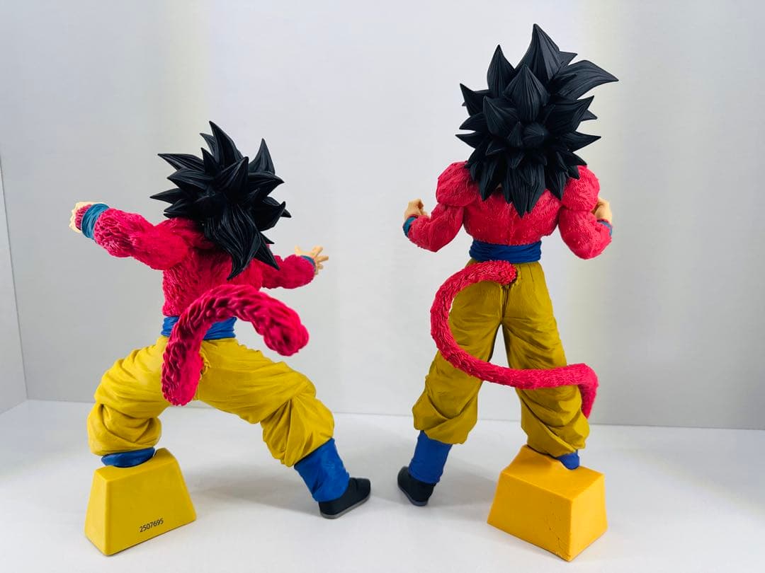 ドラゴンボールSMSP BWFC 超サイヤ人4 孫悟空 2体セット　半券付き