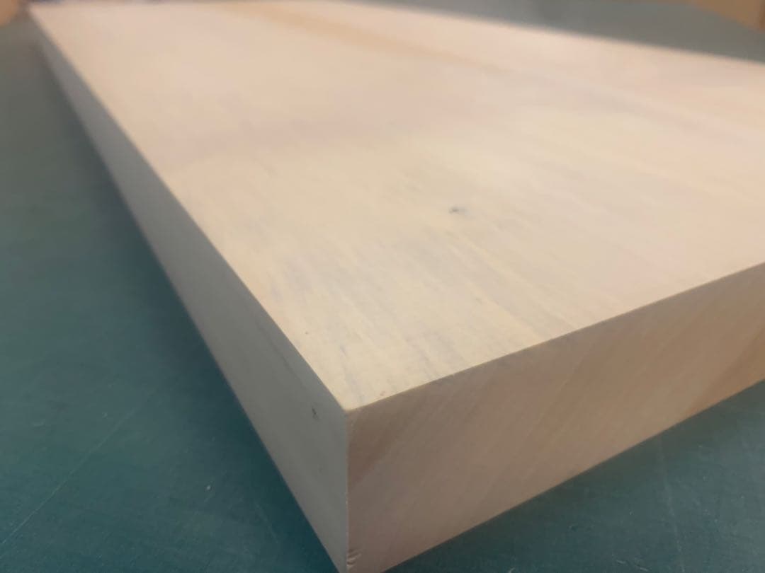 ☆ホース ☆勿体ない大きなイチョウまな板【サイズ㎜865✖︎395厚み40】