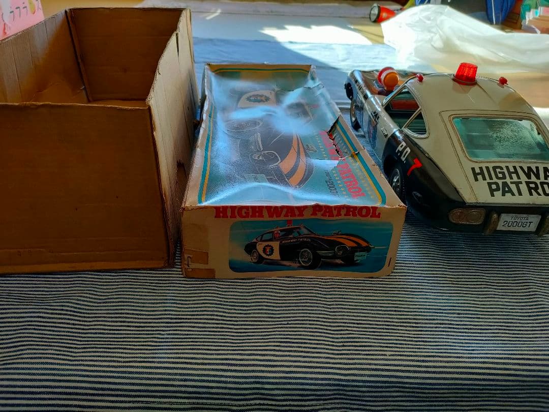 野村トーイ　トヨタ 2000GT P.D パトカー ブリキ
