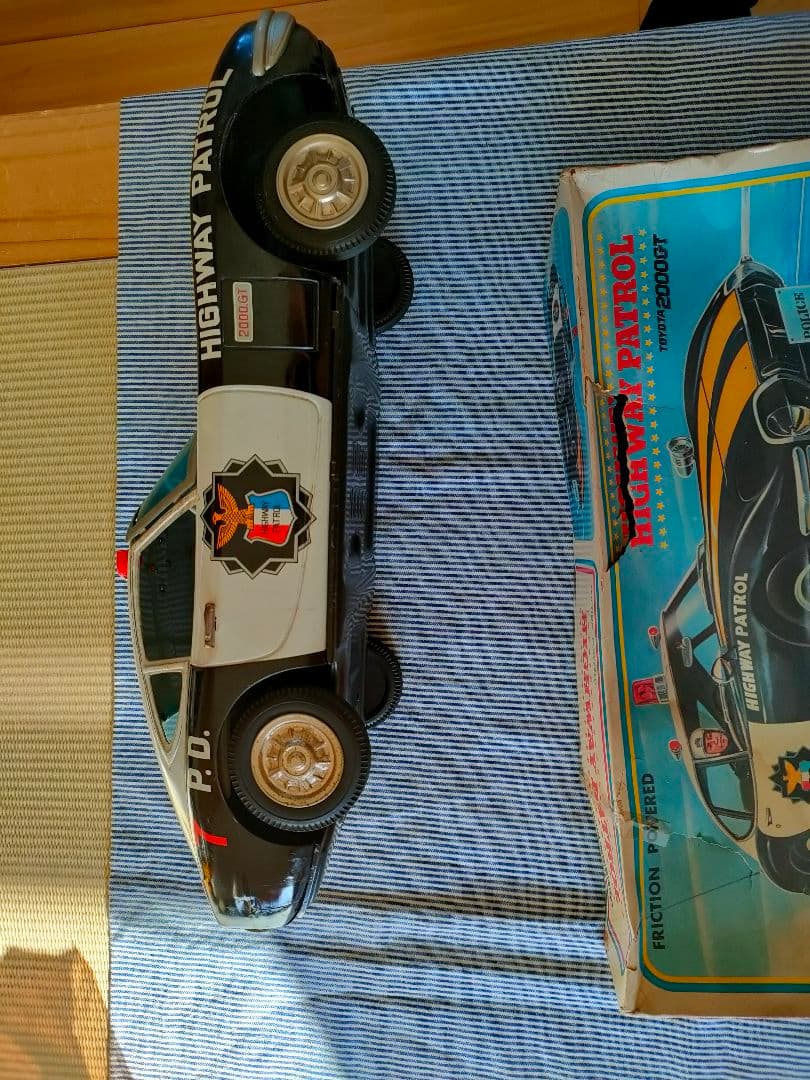 野村トーイ　トヨタ 2000GT P.D パトカー ブリキ