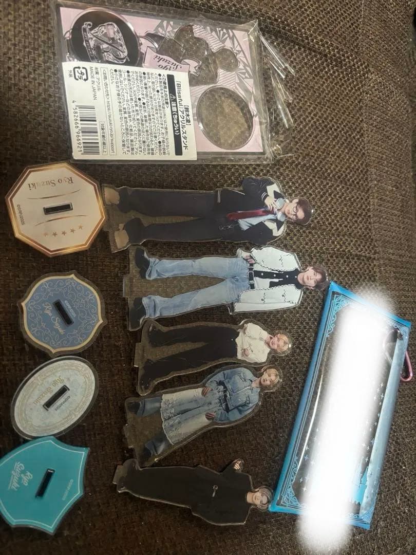 鈴木凌 グッズ まとめ売り ペンライト トレカ アクスタ キーホルダー うちわ