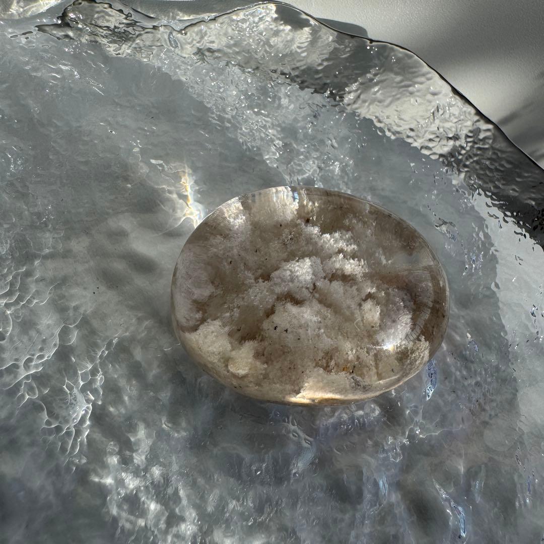 セール　一点もの　天然石　インテリア　置物　ガーデンクォーツ